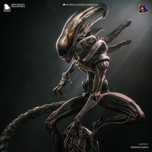 Black Carapace - Alien Predator Monster Horror Xenomorph Resin Figure 16K