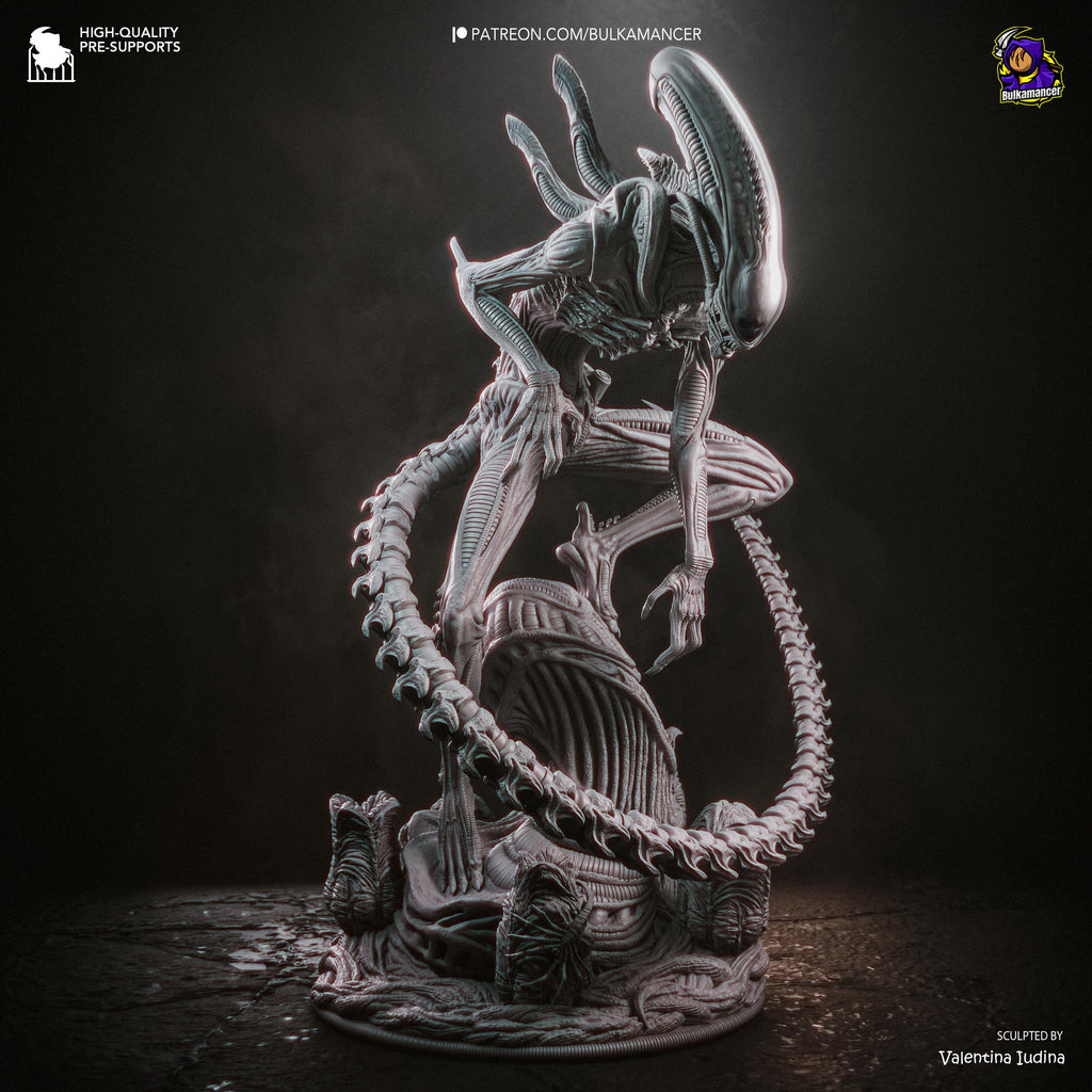 Black Carapace - Alien Predator Monster Horror Xenomorph Resin Figure 16K